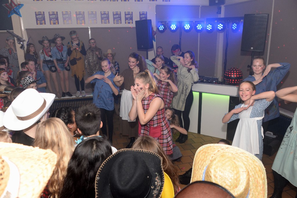 ../Images/Jeugddisco Wild wild west 073.jpg